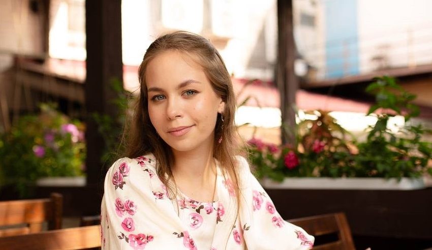 Как начать работать в школе еще во время учебы в университете и не пожалеть