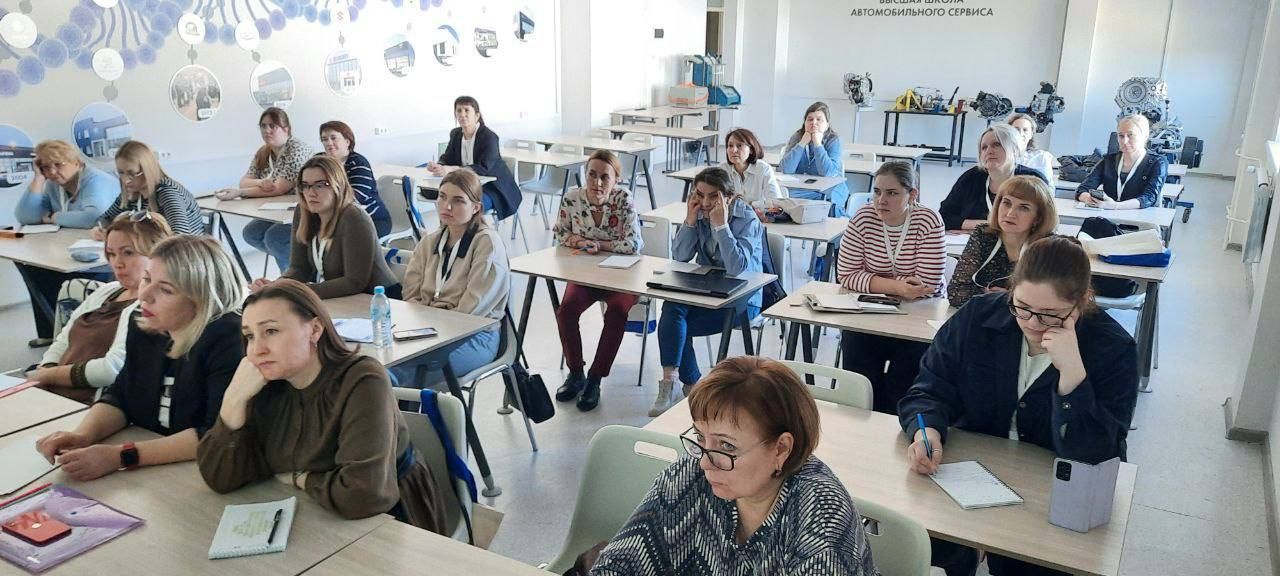 Весенняя школа учителей физики и математики